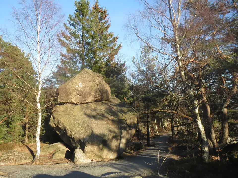 Riesenfindling Kjempesteinen in Baneheia