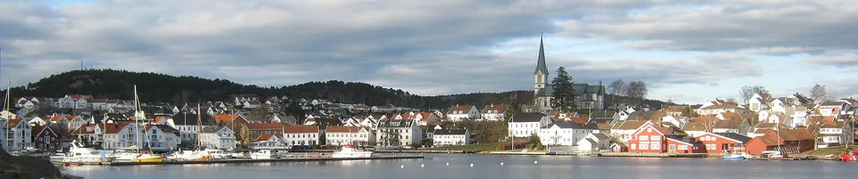 Hafenfront von Lillesand