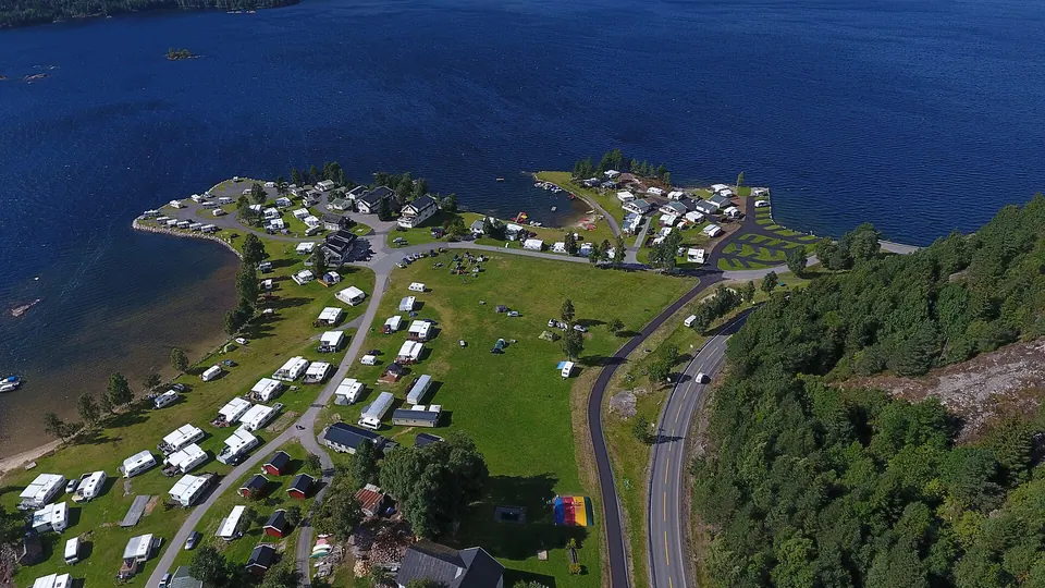 Campingplatz Neset am Byglandsfjord aus der Luft